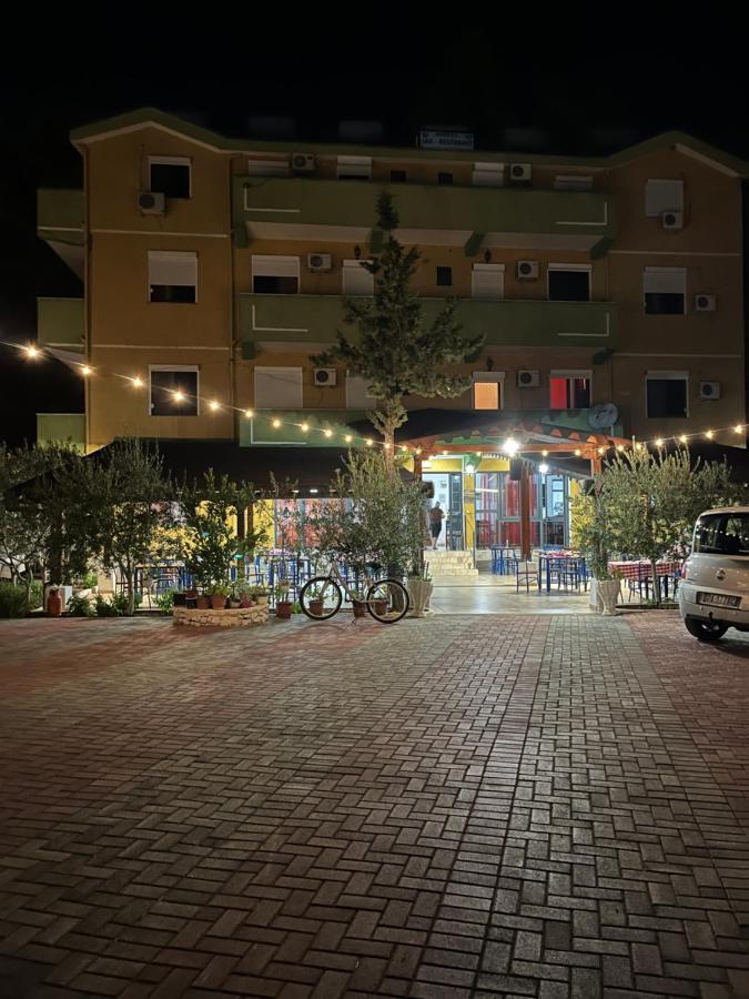 Hotel Bolonja Shëngjin Dış mekan fotoğraf